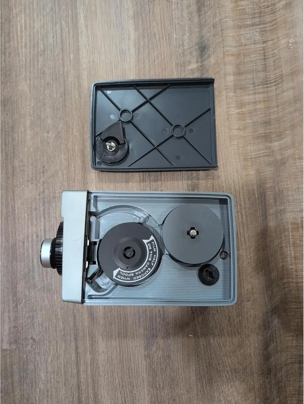 Kodak Brownie 8mm f:2.7 lens Movie Camera w/ box & manual